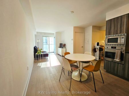 955 Bay Street #1920 - Photo 4