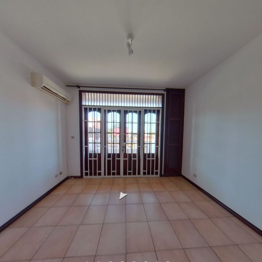 Location appartement 1 pièce, 25.00m², Cayenne - Photo 1