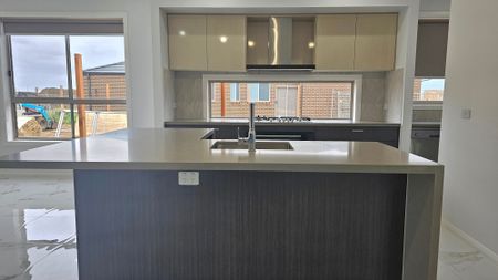 Beautiful Family Living in the Heart of Marigold Estate! - Photo 2