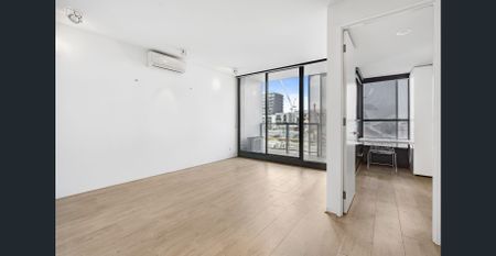 Live The High Life In The Heart Of Chapel Street - Photo 2