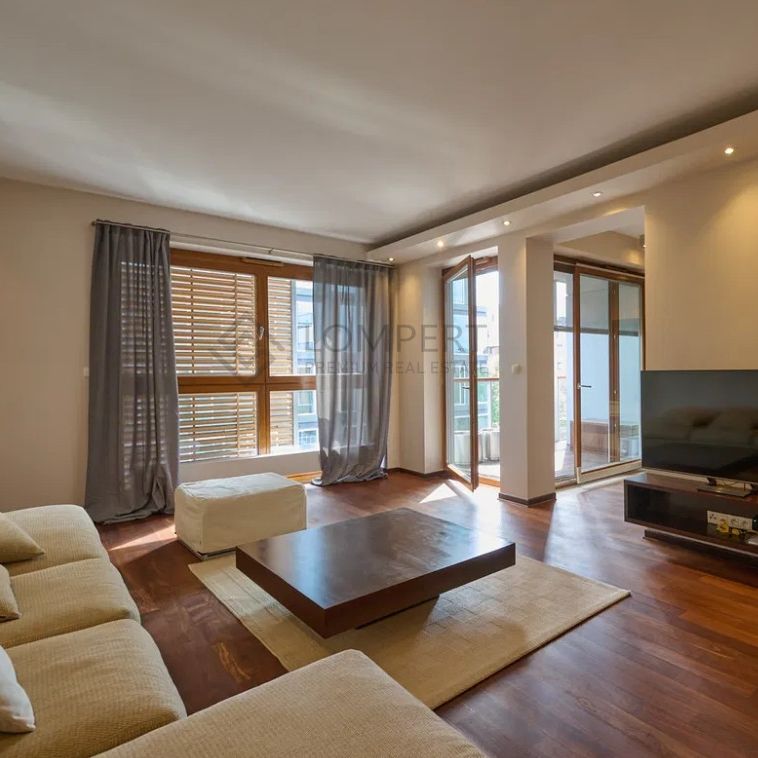 Cichy apartament w dobrej lokalizacji - Zdjęcie 1