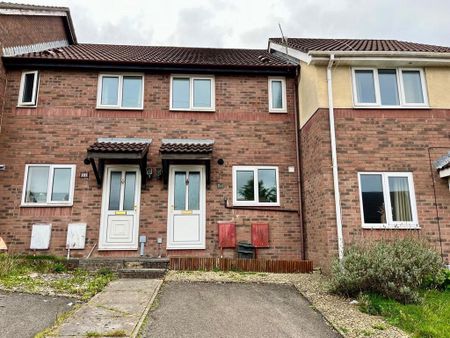 2 bedroom terraced house to rent - Photo 2