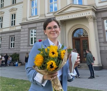 Volljuristin sucht 2-Zimmer Wohnung in Hamburg - Foto 1