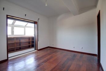 Apartamento T2 nas Barrocas