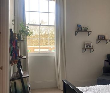 1 Bed Flat, Clifton, BS6 - Photo 1