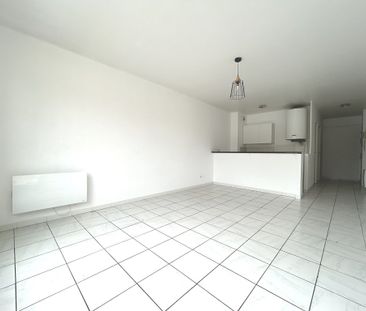 Location Appartement 1 pièce 33m² - Photo 2