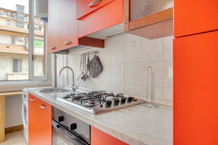 Wonderful individual room in Milan, few steps away from a Bocconi, IULM and NABA - Photo 2