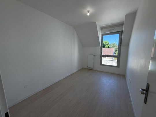 Location Appartement 3 pièces 70m² MANTES LA JOLIE 78200 - Photo 1