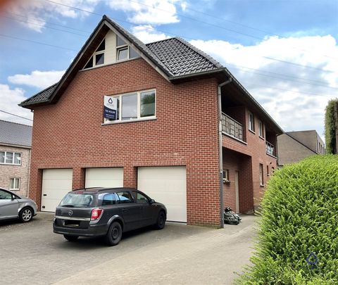 Ruime 2 slaapkamers appartement met garage te Aaigem - Foto 1