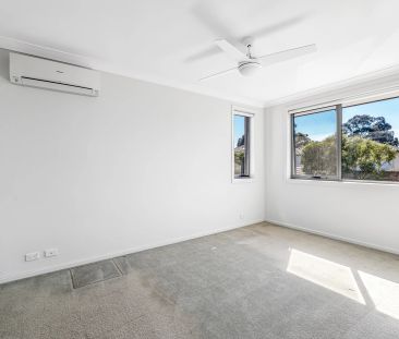 Modern Two Bedroom Home! - Photo 6