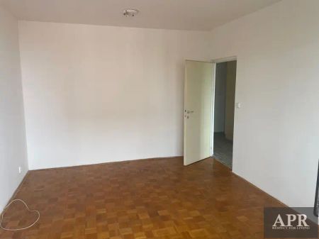 Pronájem bytu 1+1 Uherský Brod, Šaripova - Photo 3