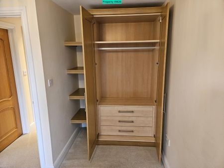 4 bedroom semi-detached house to rent - Photo 2