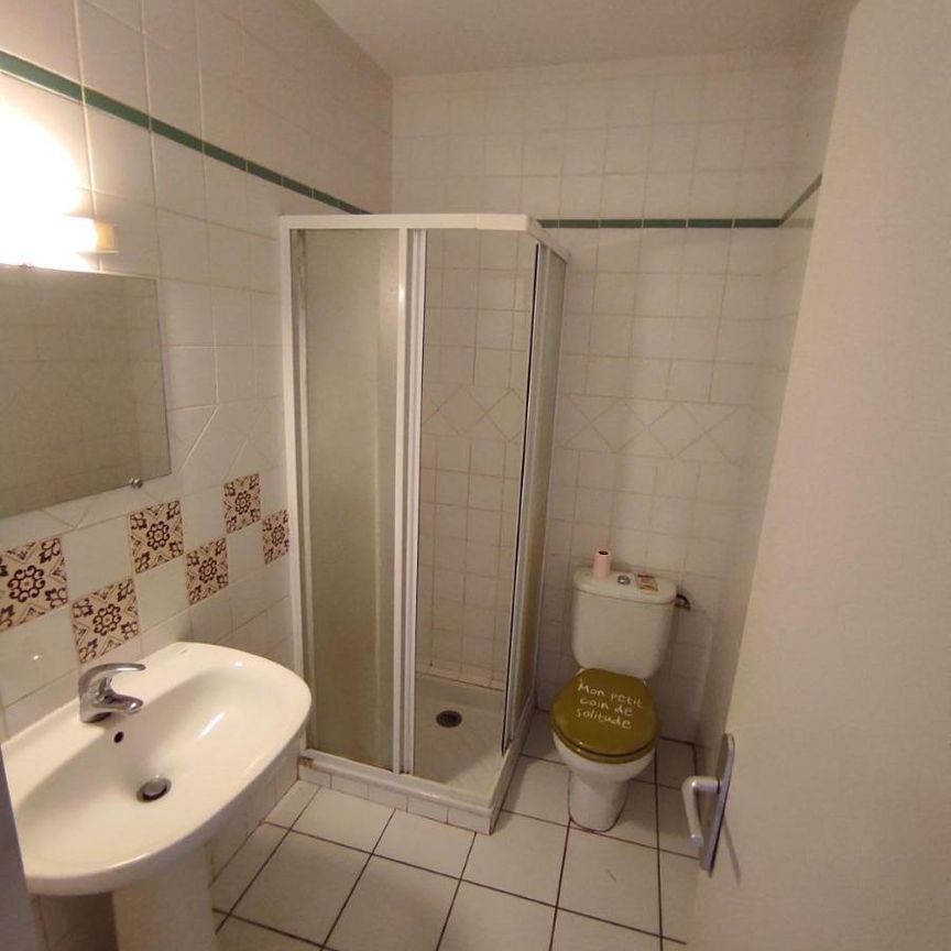 Location Appartement 2 pièces 51m² LES VANS 07140 - Photo 1