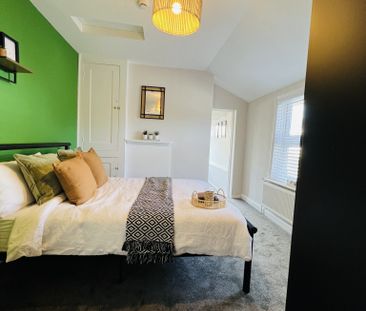 BEDROOM 4 – LARGE DOUBLE - Photo 5