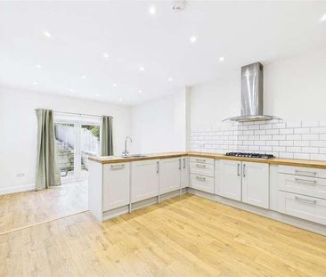 College Glen, Maidenhead, Berkshire, SL6 - Photo 6