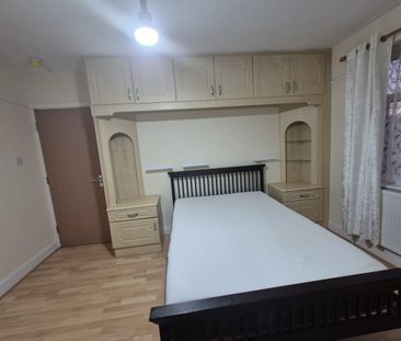 Room in a Shared House, Eldon Avenue, TW5 - Photo 4