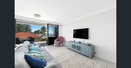 Furnished Modern Apartment with Views available for 34 Weeks - Photo 2