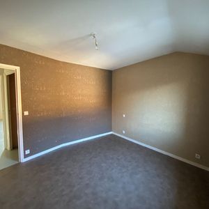 Location Appartement 2 pièces 69m² - Photo 2