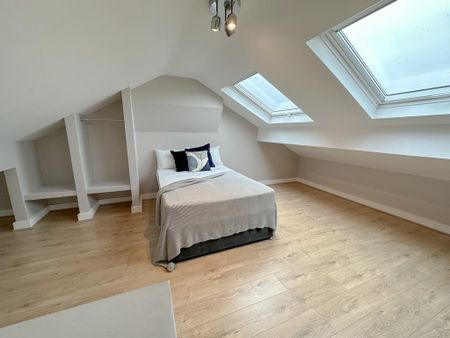 5 bedroom terraced house to rent - Photo 3