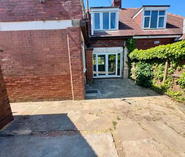 3 bedroom semi-detached house to rent - Photo 5