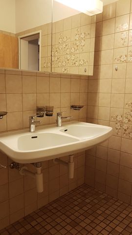 2.5 Zimmer, 46 m², 3. Stock - Foto 3