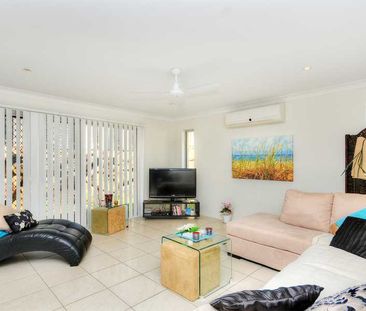 2/9 Monza Drive, Oxenford QLD 4210 - House For Rent | Domain - Photo 6