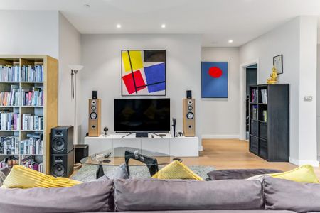 3 bedroom flat to rent - Photo 3