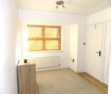 Flat , Ashby House, Ivanhoe Road, Aigburth, Liverpool - Photo 4