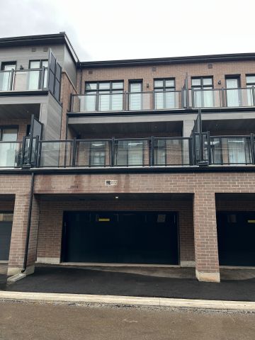 For Lease - 3112 Meadowridge Drive, Oakville, Ontario - Photo 2