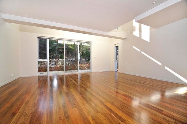 9/99 Eastern Valley Way, Castlecrag NSW 2068 - Townhouse For Rent | Domain - Photo 1