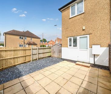 2 bedroom semi-detached house to rent - Photo 5