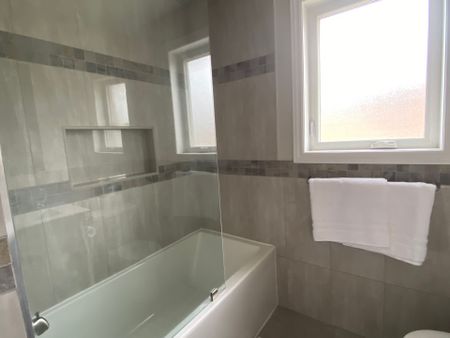 For Lease - 9 Snowood Court Unit# Main, Toronto, Ontario - Photo 5