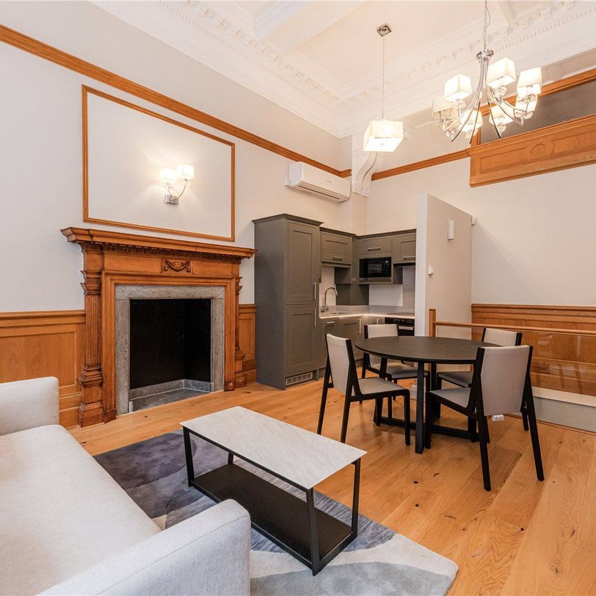 Bell Yard, WC2A - Photo 1