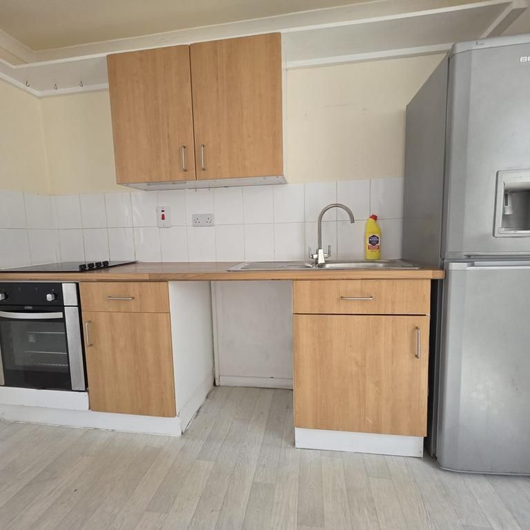 2 bedroom detached house to rent - Photo 1