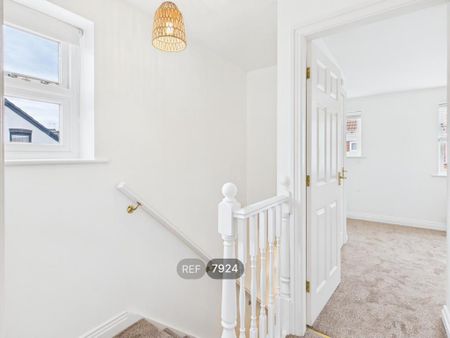 2 bedroom semi-detached house to rent - Photo 2