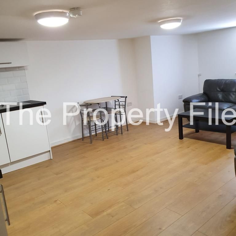 2 bedroom apartment to rent - Photo 1