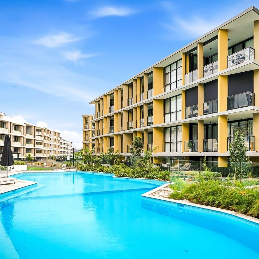 Luxury Apartment with Two Bedrooms Plus a Study & Resort Style Pool - Photo 1