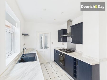 3 bedroom terraced house to rent - Photo 4