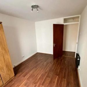 3 bedroom detached house to rent - Photo 2