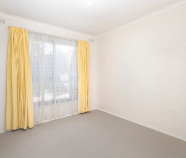 TIDY TWO BEDROOM UNIT TWO BLOCKS FROM BLAKES GROCERS - Photo 1