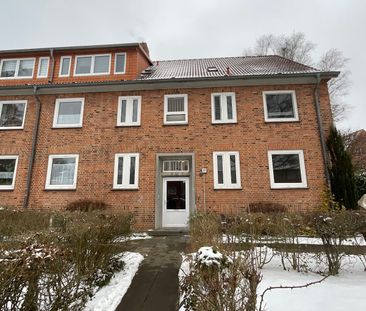 2 Zimmer-Wohnung mit Tageslichtbad mit Dusche und geräumiger Küche - Photo 1