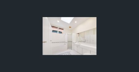 **First Open for Inspection, 9.00-9.30am, Thursday, 27/11/25** Lease Must Expire by 20th of February 2026 – 2.5 Month Lease Only - Photo 2