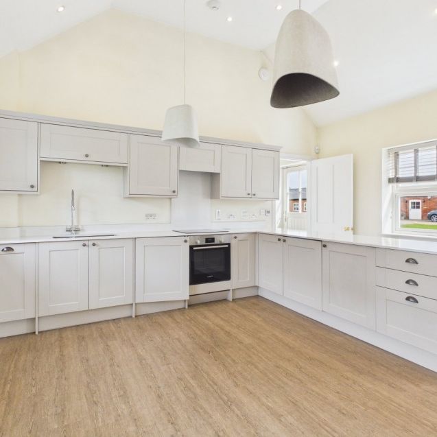 Gunners Cottage, Woodlands, Burnham Road,HP9 - Photo 1