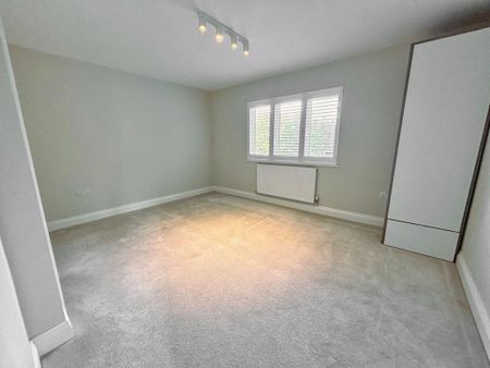 4 bedroom detached house to rent - Photo 5