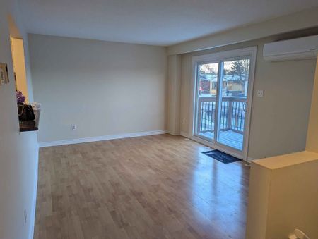 For Lease - 2 White Abbey Parkway Unit# 3, Toronto, Ontario - Photo 2