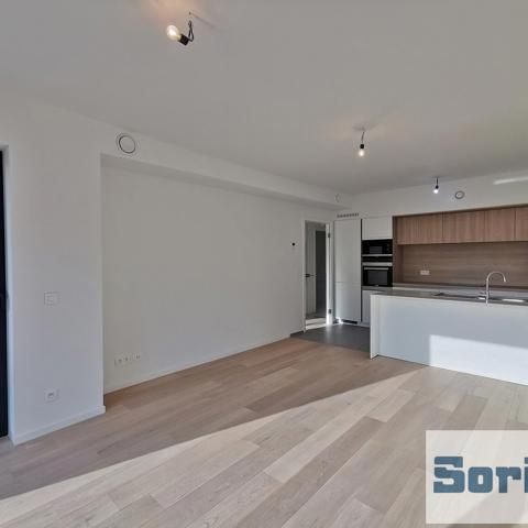 Appartement - à louer - Photo 1