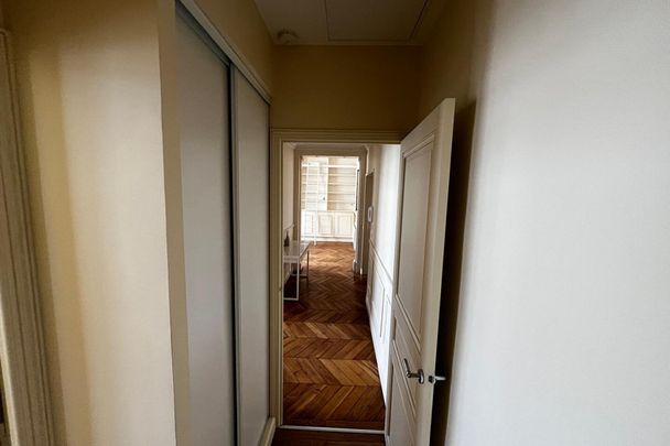 Coeur du prestigieux 8? arrondissement- 3 Pièces - Photo 1