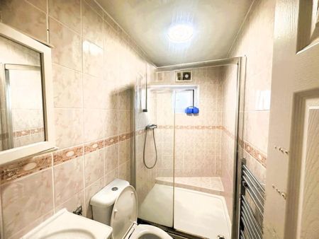 3 bedroom ground floor maisonette to rent - Photo 4