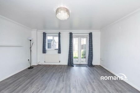 3 bedroom semi-detached house to rent - Photo 2