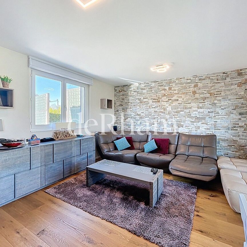 Magnifique villa d'env. 240m2 habitables avec piscine et jardin privatifs! - Photo 1